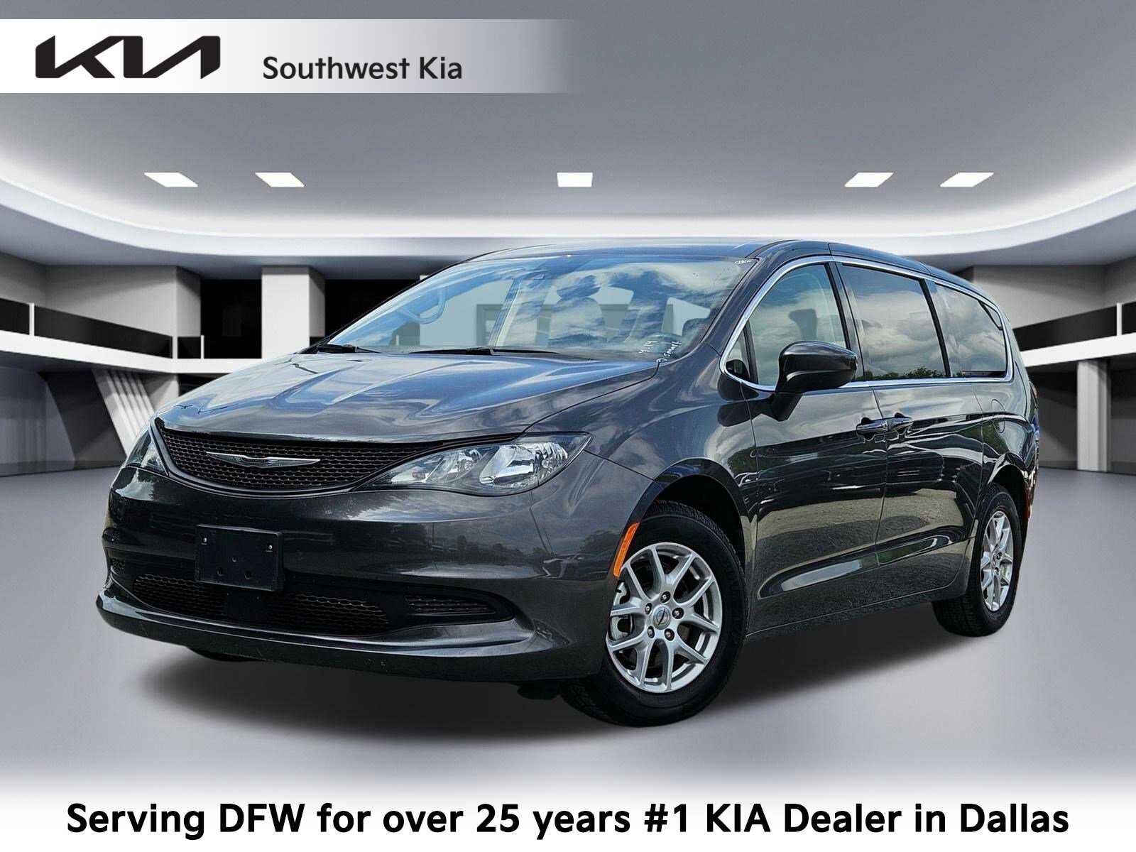 2023 CHRYSLER Voyager