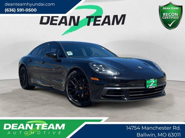 2018 PORSCHE Panamera