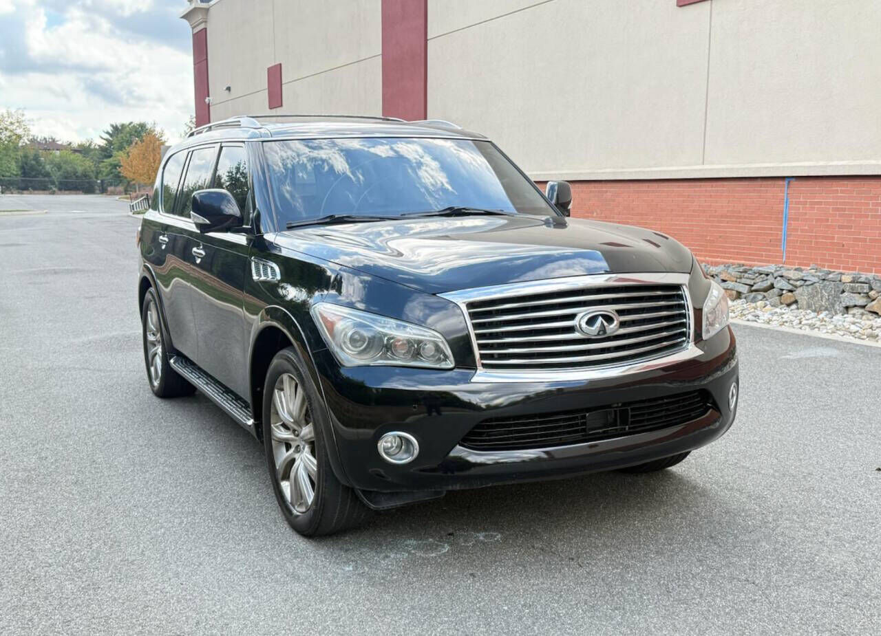 2012 INFINITI QX56