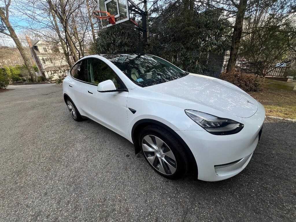 2021 TESLA Model Y