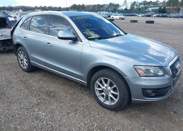 2011 AUDI Q5