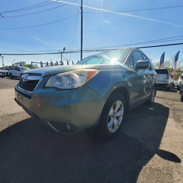2014 SUBARU Forester