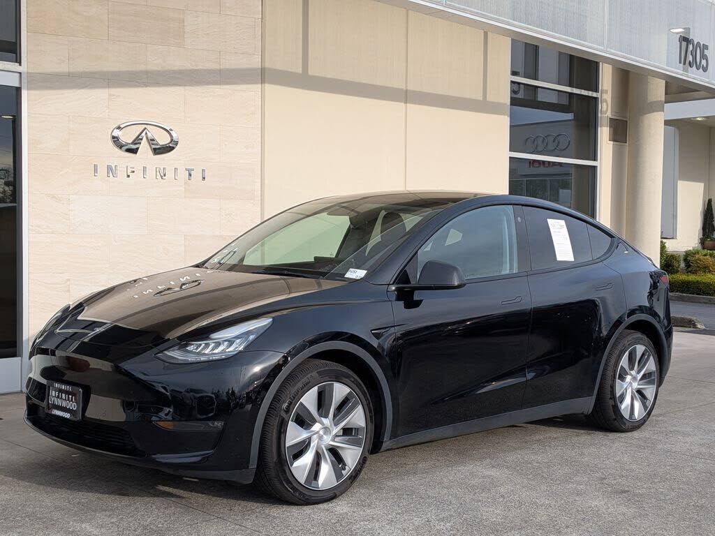 2022 TESLA Model Y