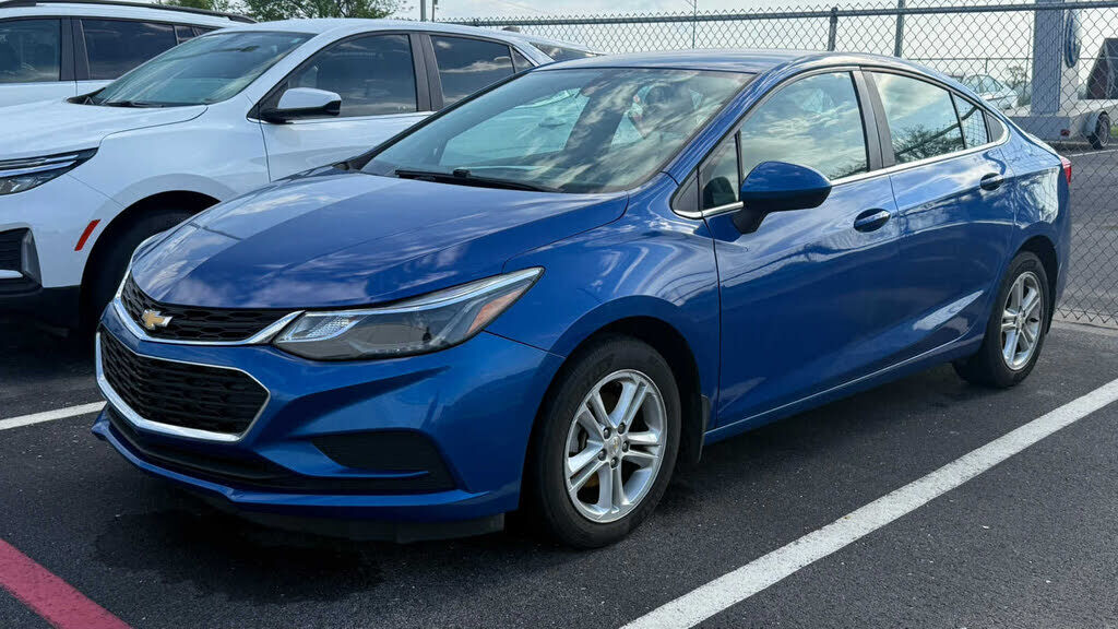 2017 CHEVROLET Cruze