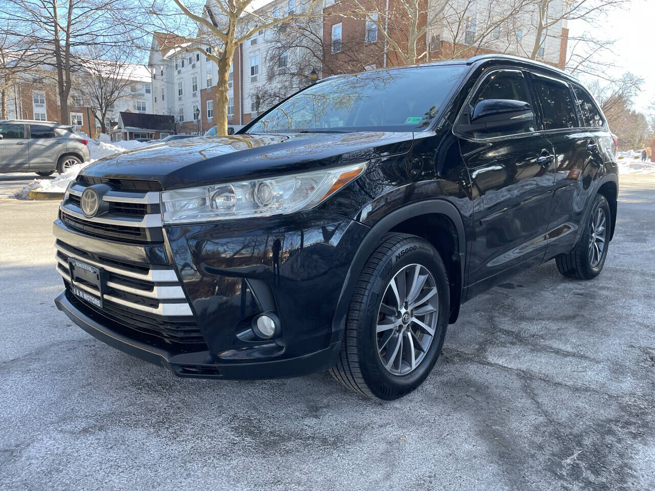 2017 TOYOTA Highlander