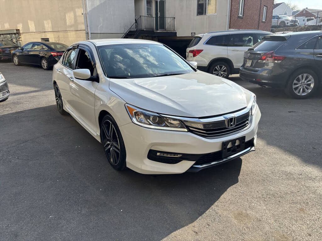 2017 HONDA Accord
