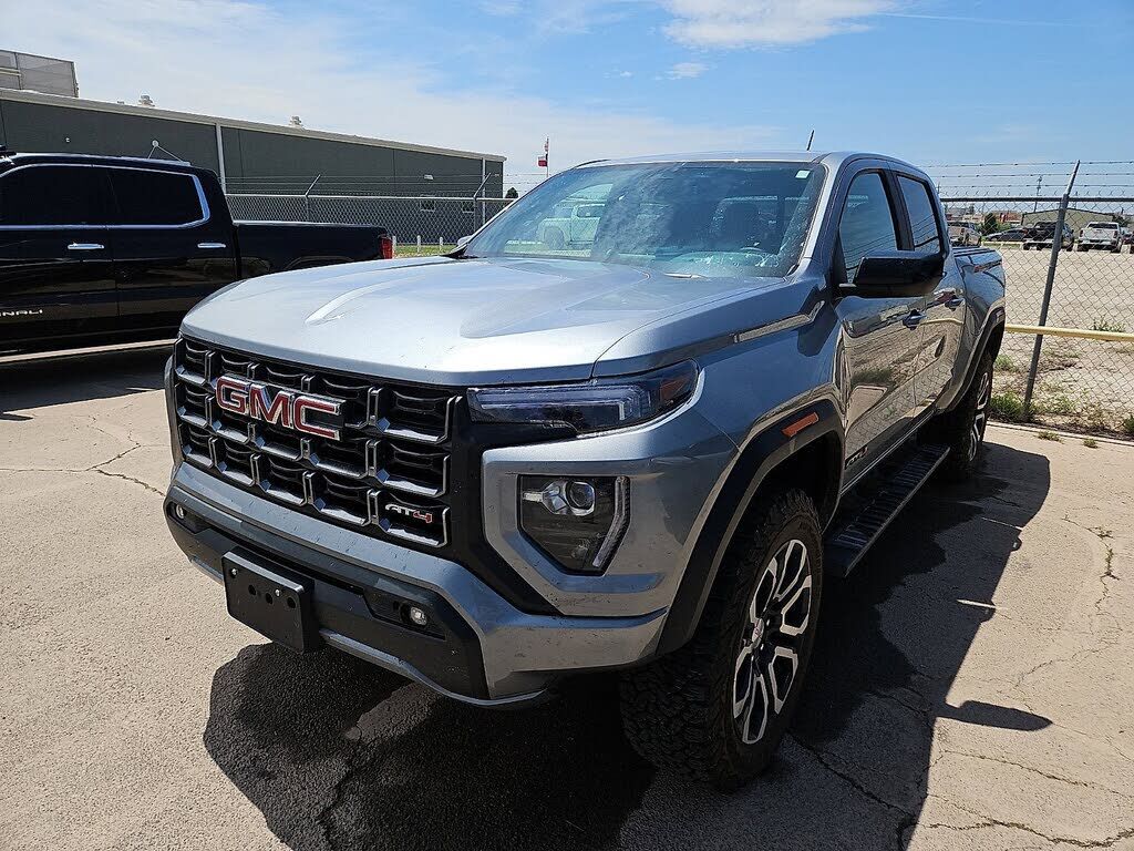 2023 GMC Canyon