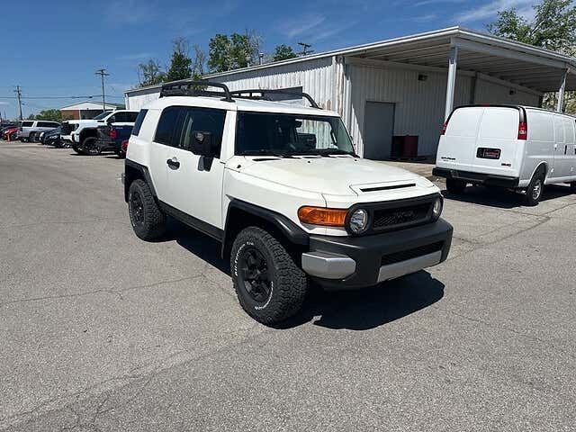 2012 TOYOTA FJ Cruiser