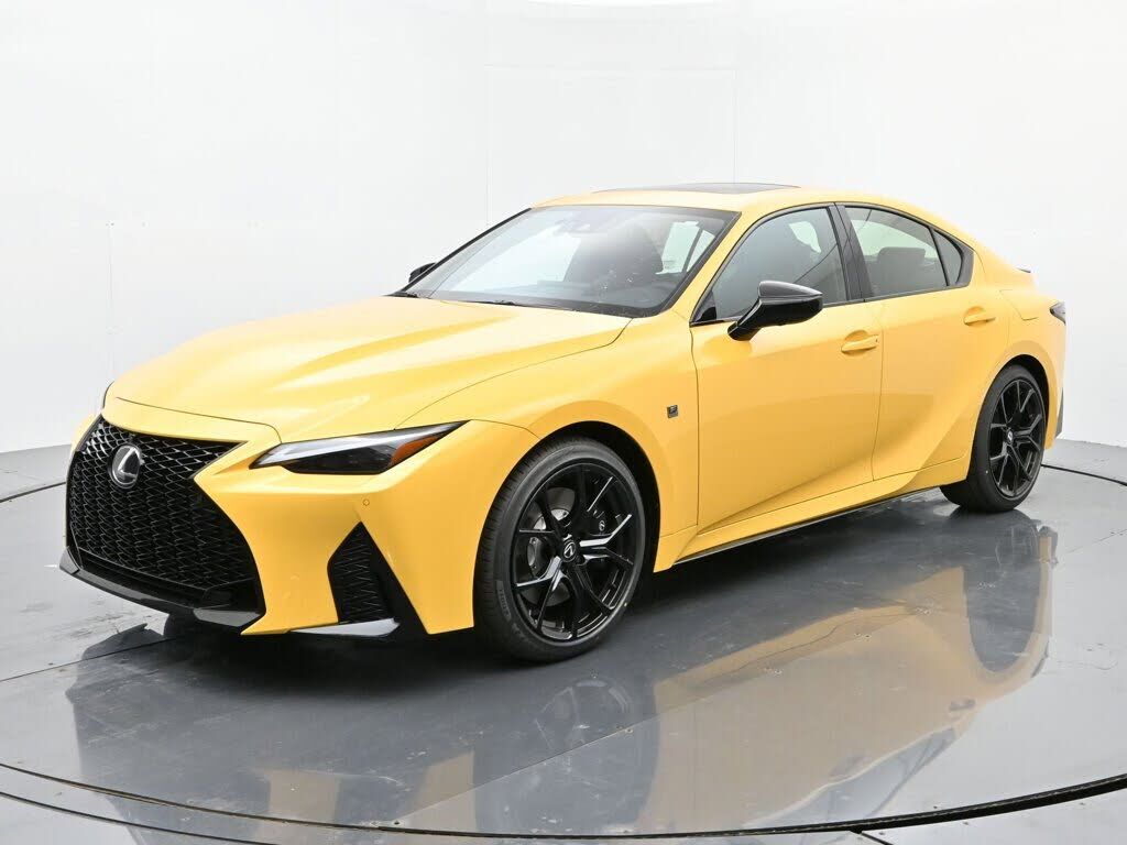 2025 LEXUS IS