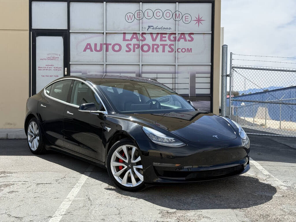 2018 TESLA Model 3