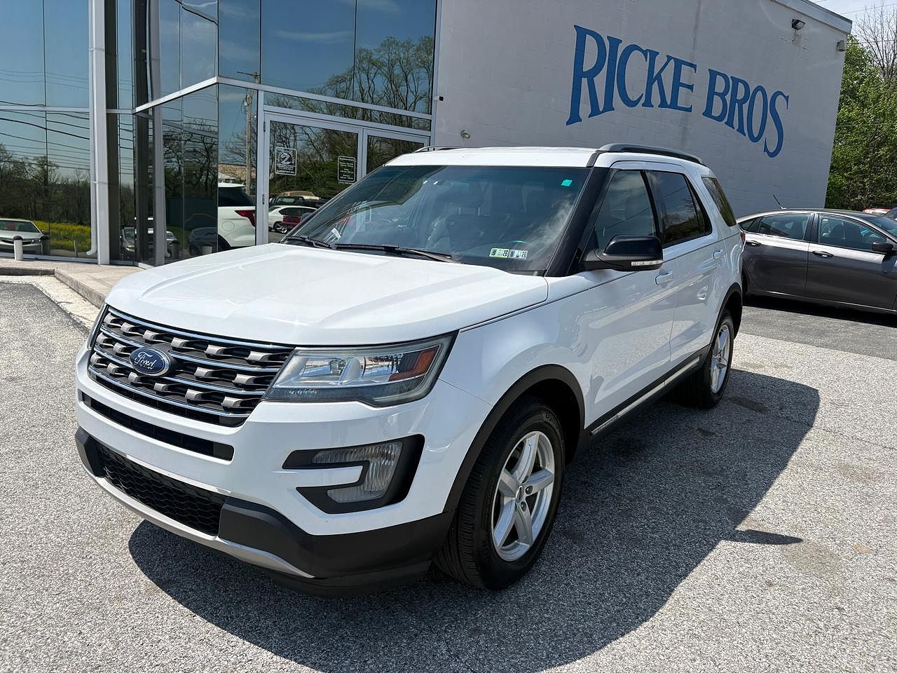 2017 FORD Explorer