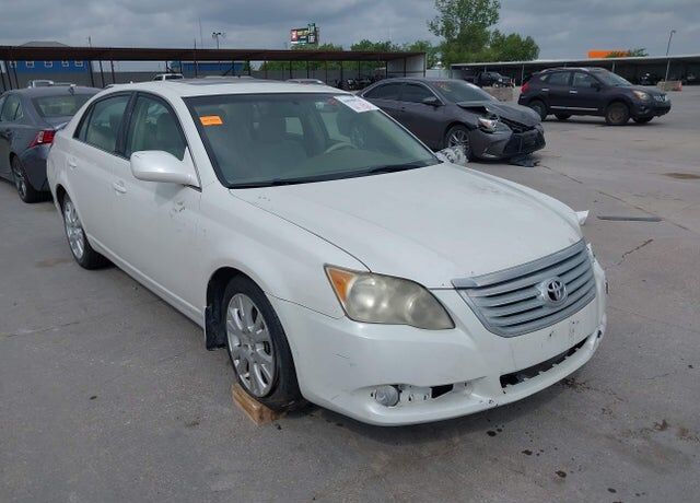 2010 TOYOTA Avalon