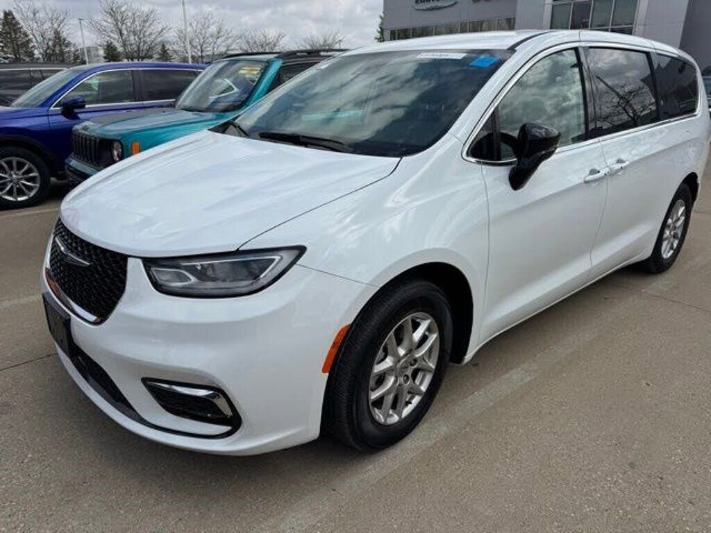 2024 CHRYSLER Pacifica