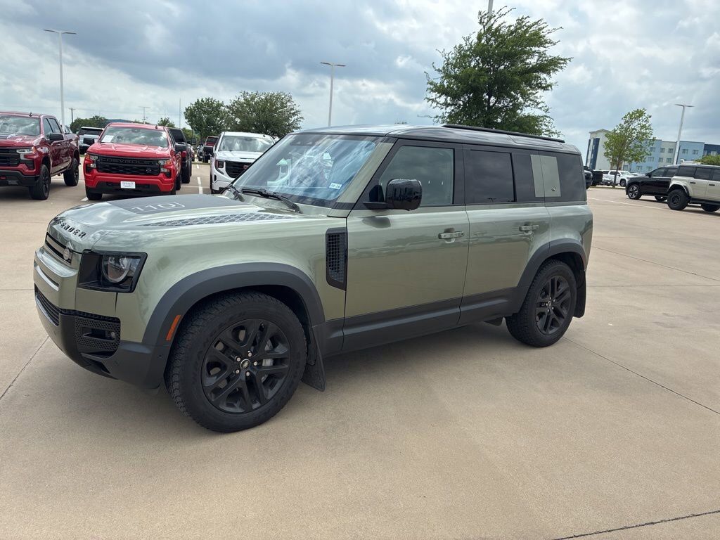 2020 LAND ROVER Defender