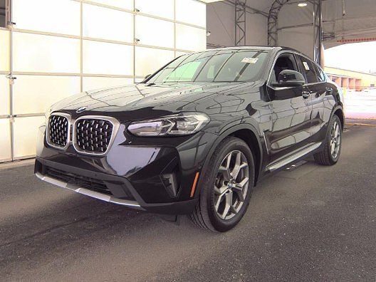 2023 BMW X4