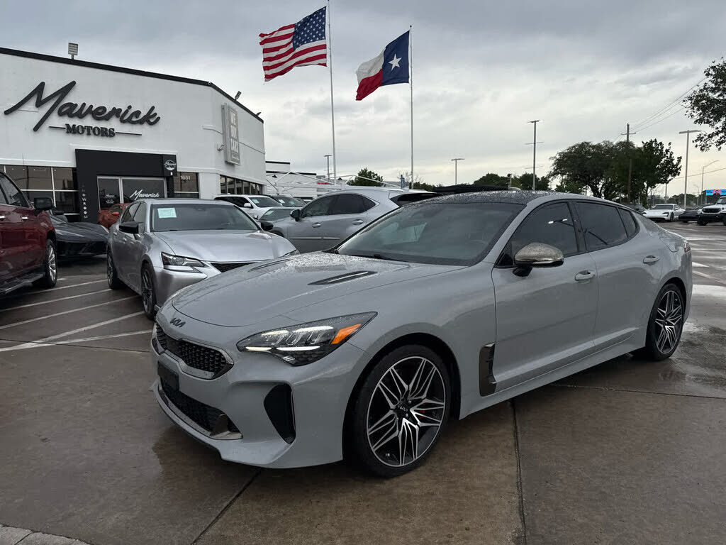 2022 KIA Stinger