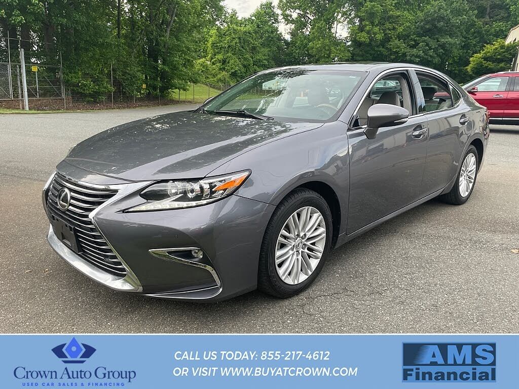 2016 LEXUS ES
