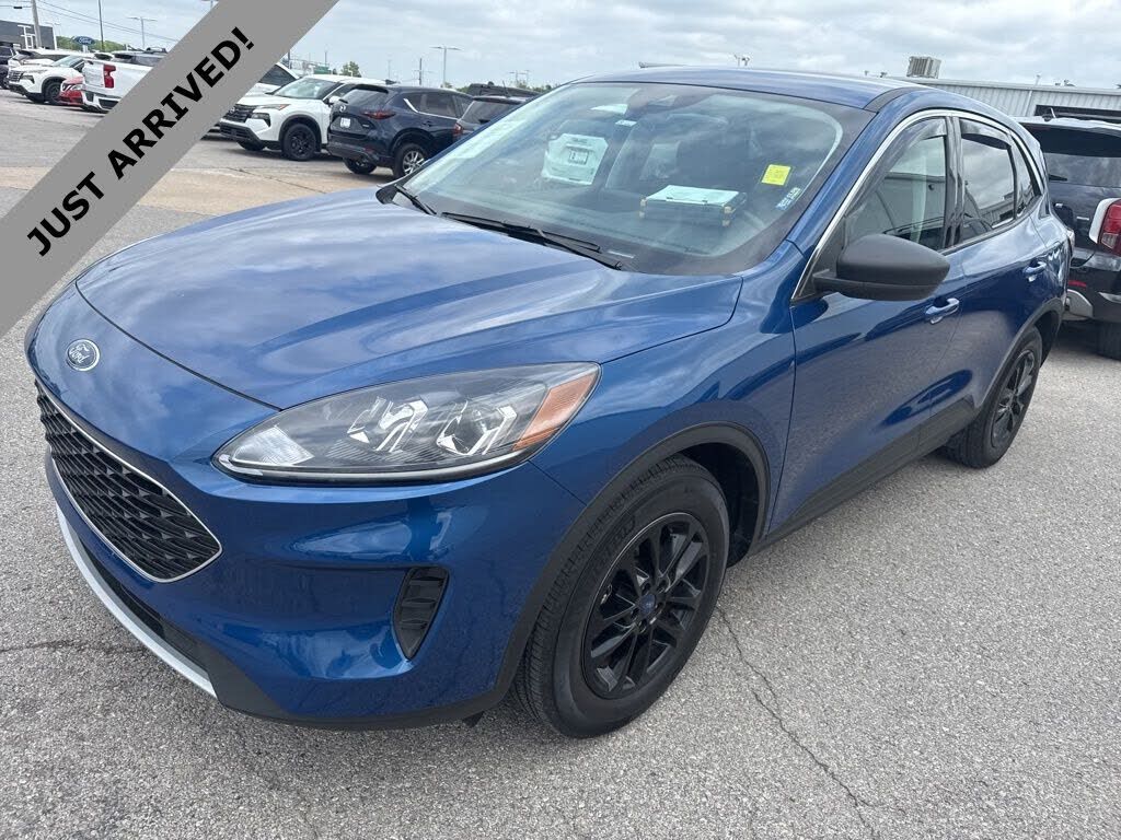 2022 FORD Escape