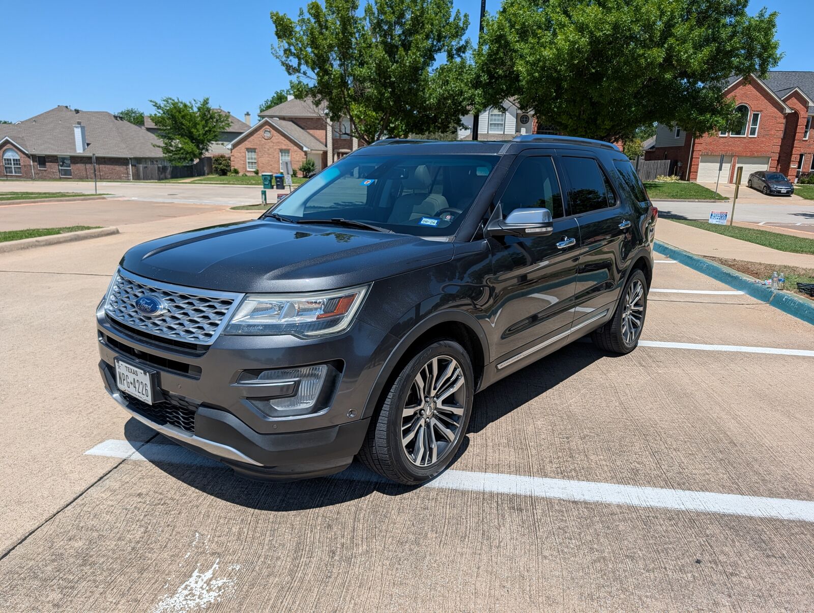 2016 FORD Explorer