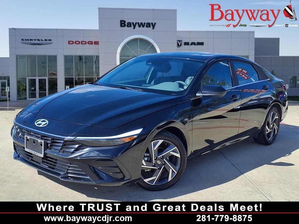 2025 HYUNDAI Elantra