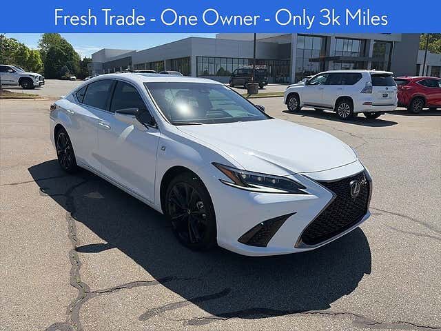 2025 LEXUS ES