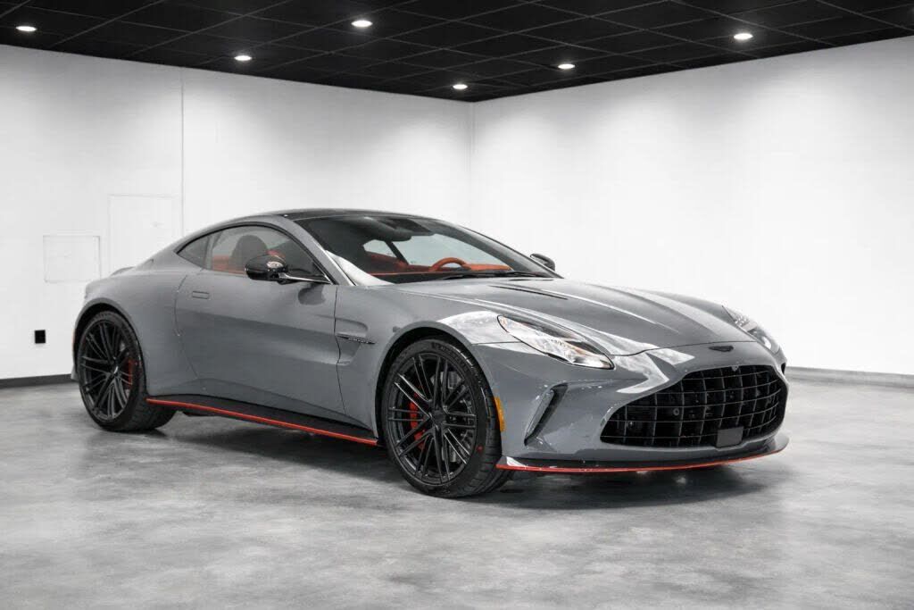 2025 ASTON MARTIN Vantage