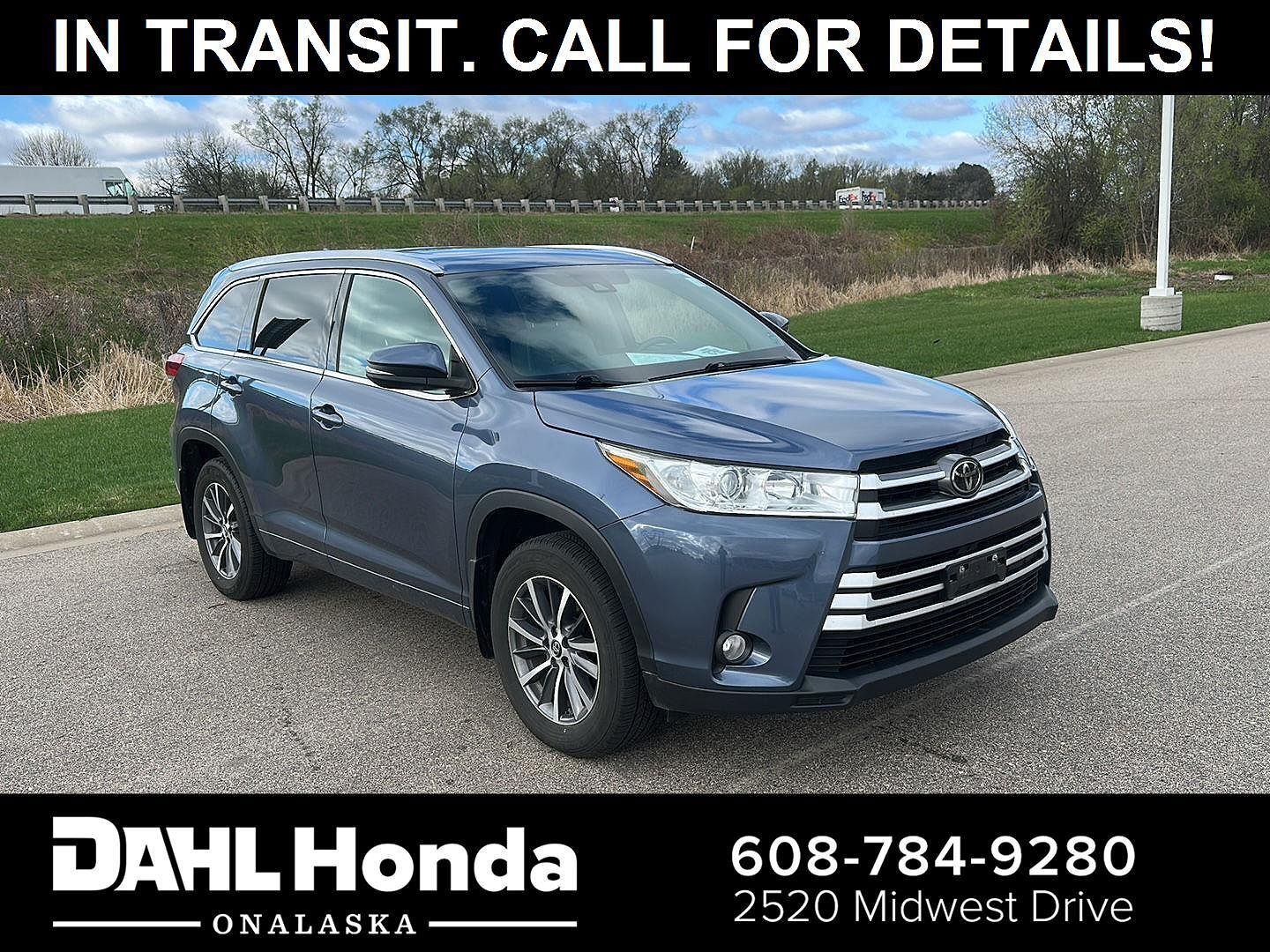 2017 TOYOTA Highlander