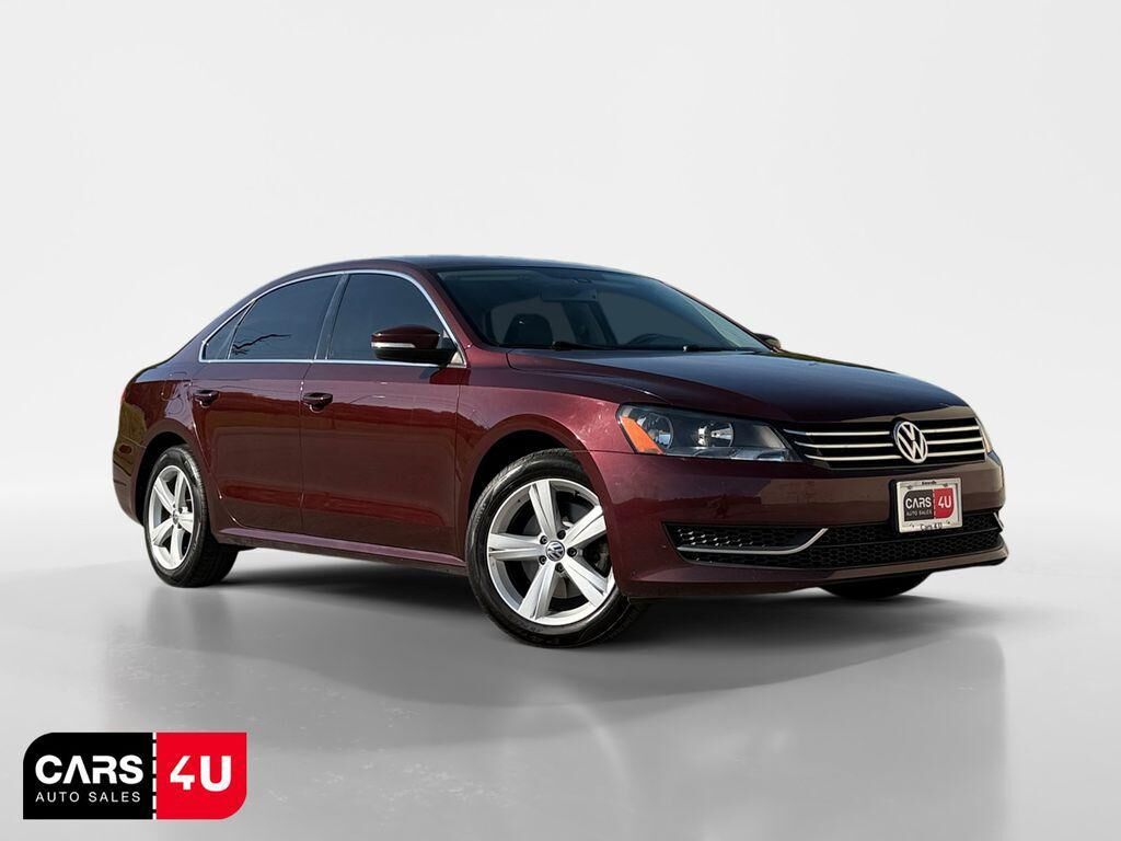 2013 VOLKSWAGEN Passat