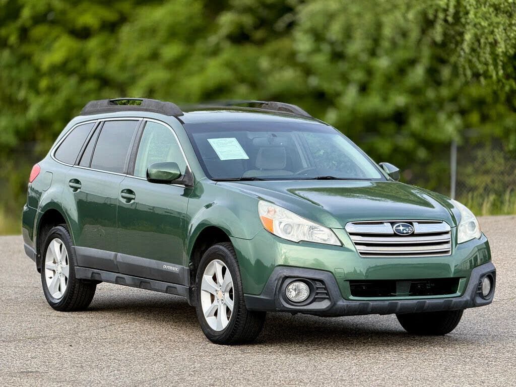2013 SUBARU Outback