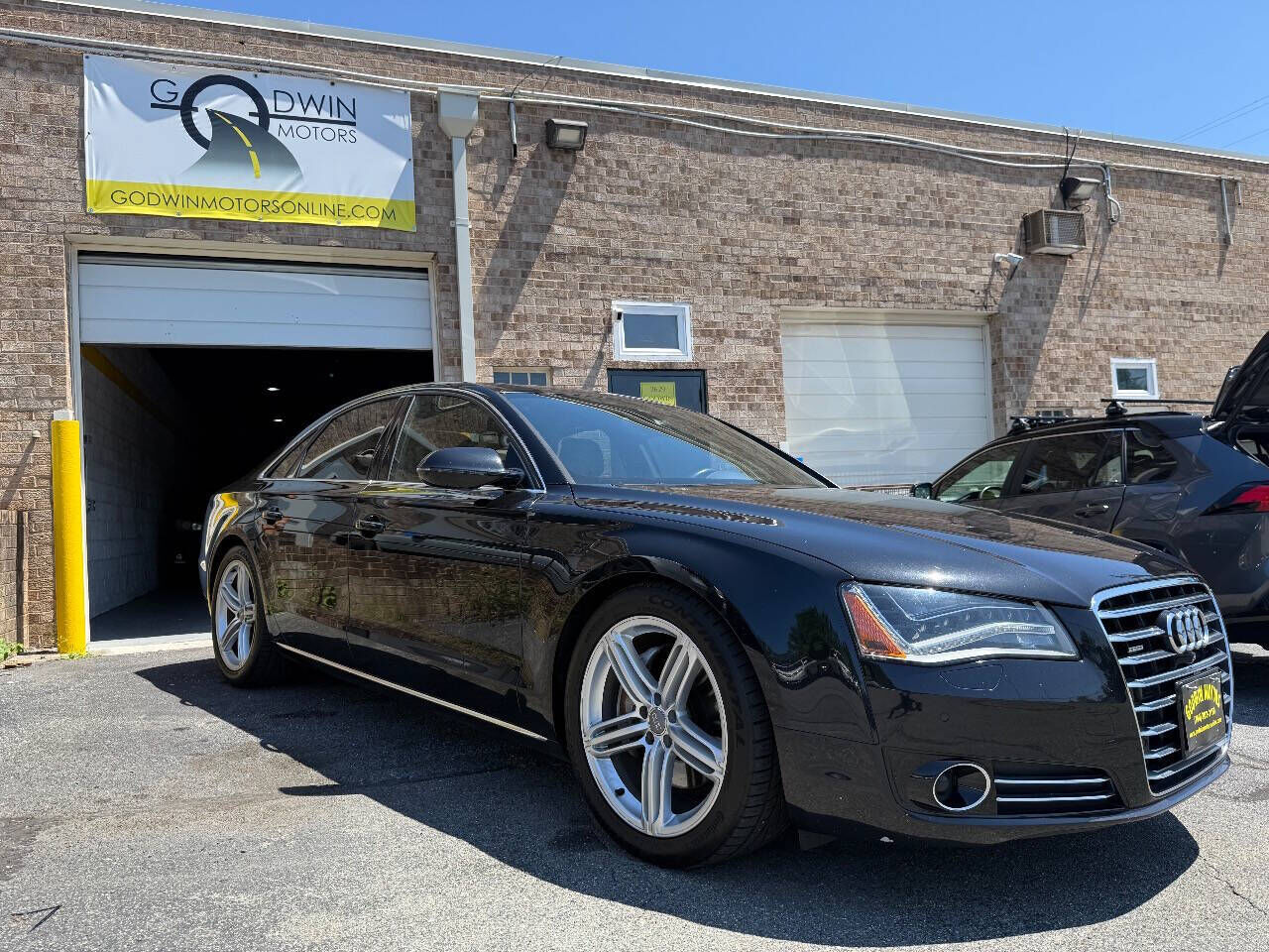 2013 AUDI A8
