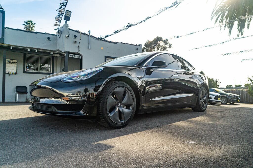 2018 TESLA Model 3