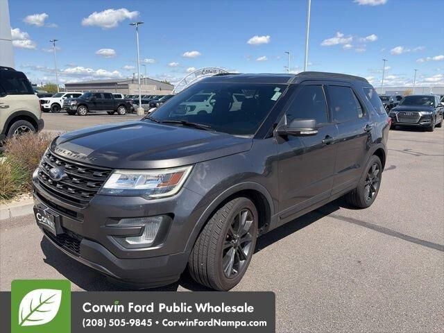 2017 FORD Explorer