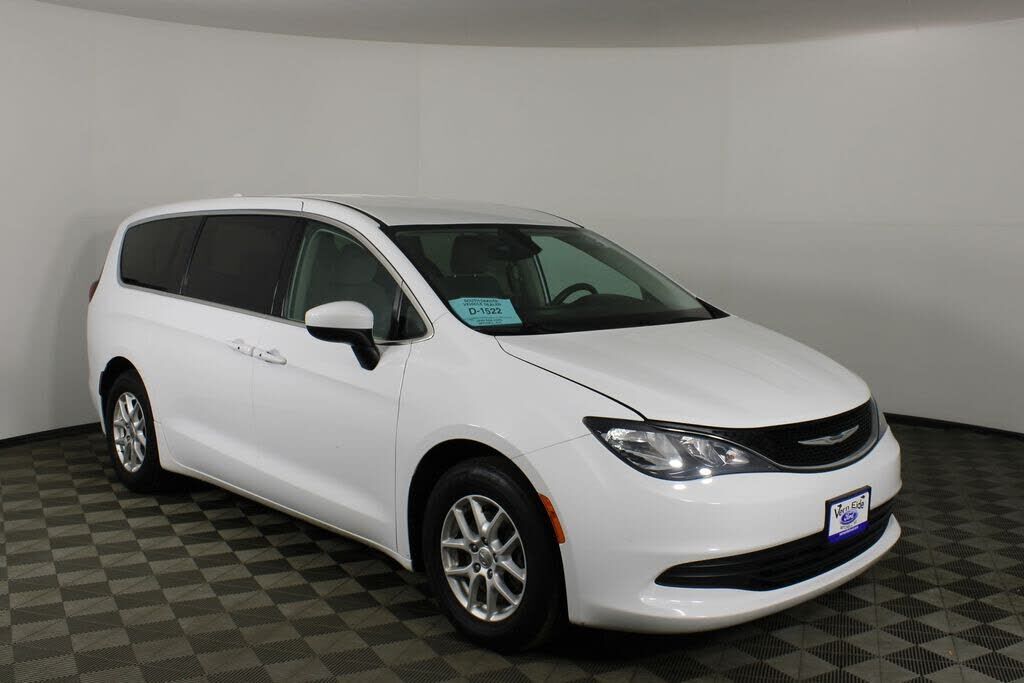 2017 CHRYSLER Pacifica