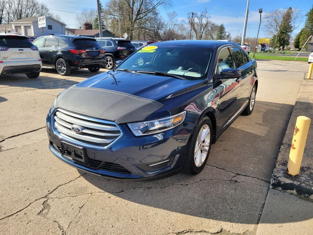 2016 FORD Taurus