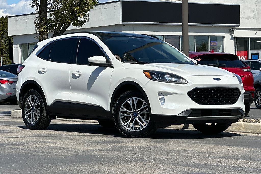 2020 FORD Escape