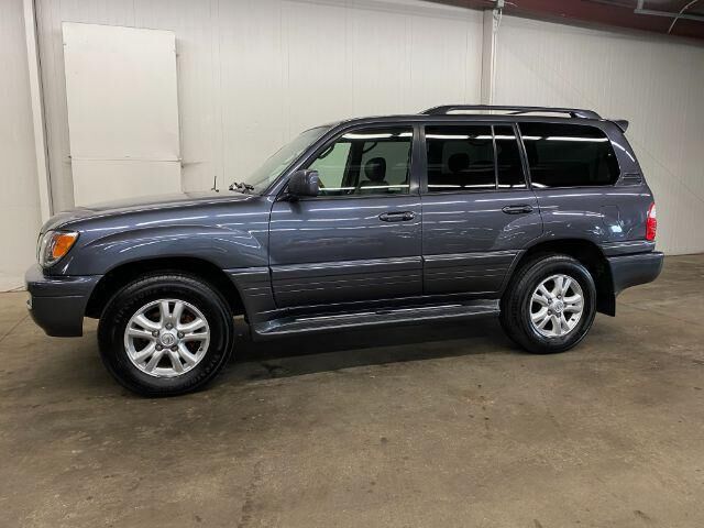 2005 LEXUS LX