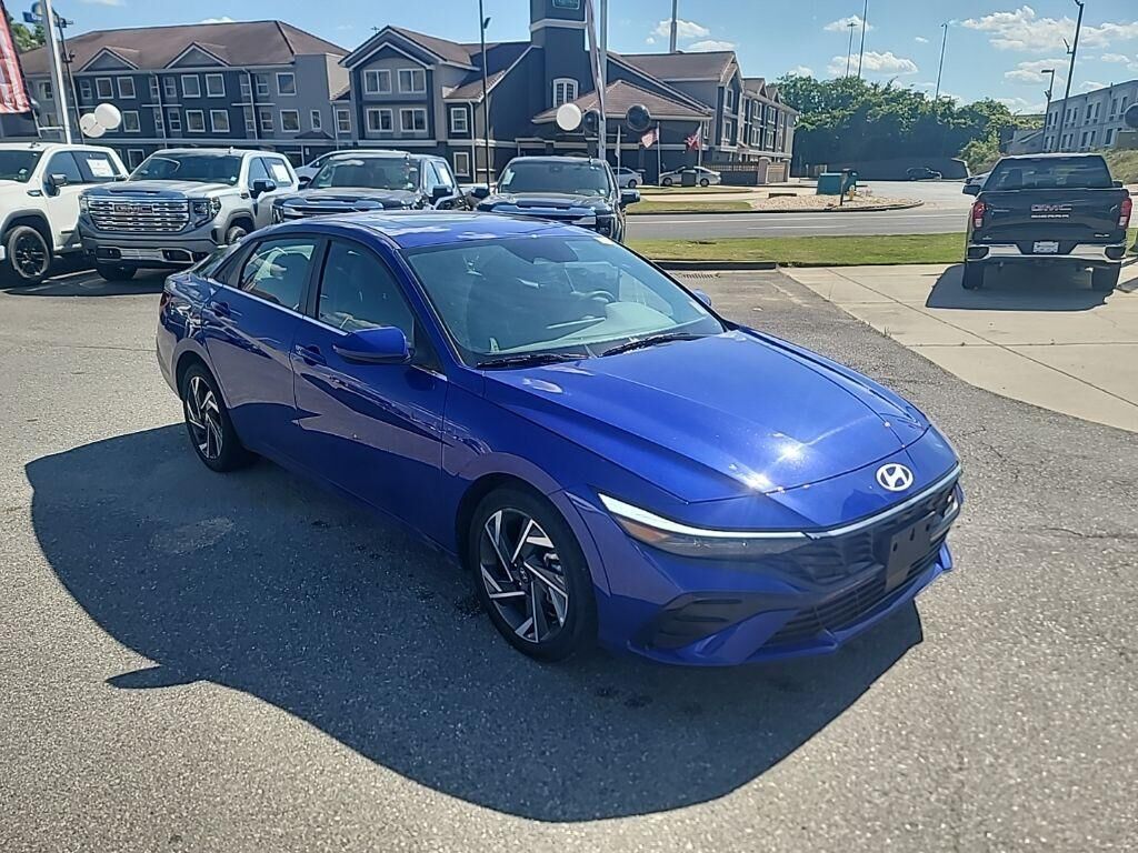 2025 HYUNDAI Elantra