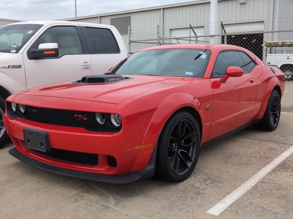 2021 DODGE Challenger