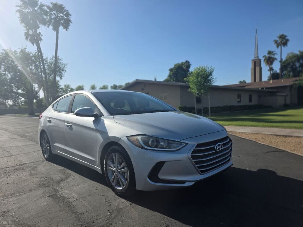 2018 HYUNDAI Elantra