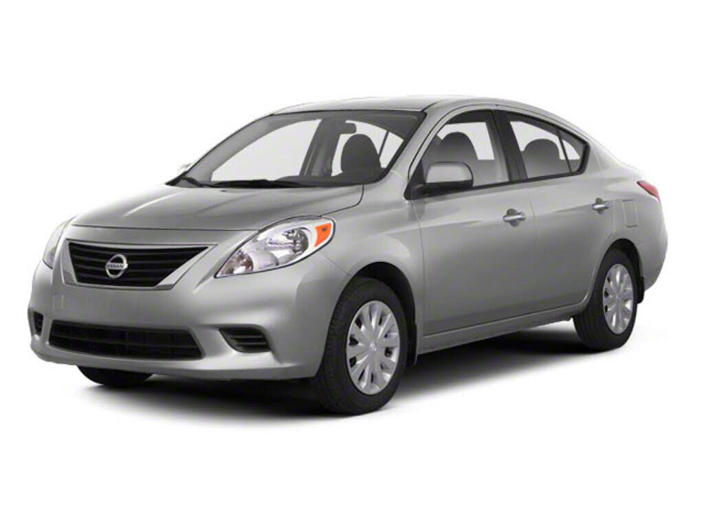 2013 NISSAN Versa