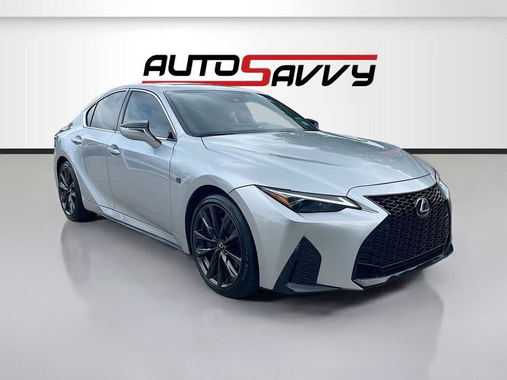 2025 LEXUS IS