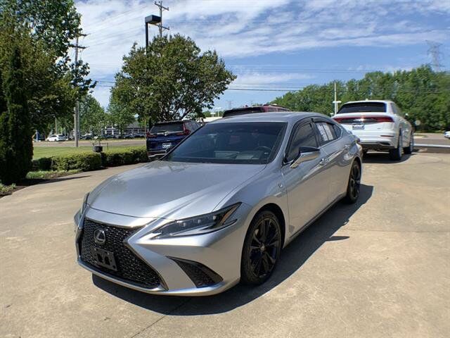 2022 LEXUS ES