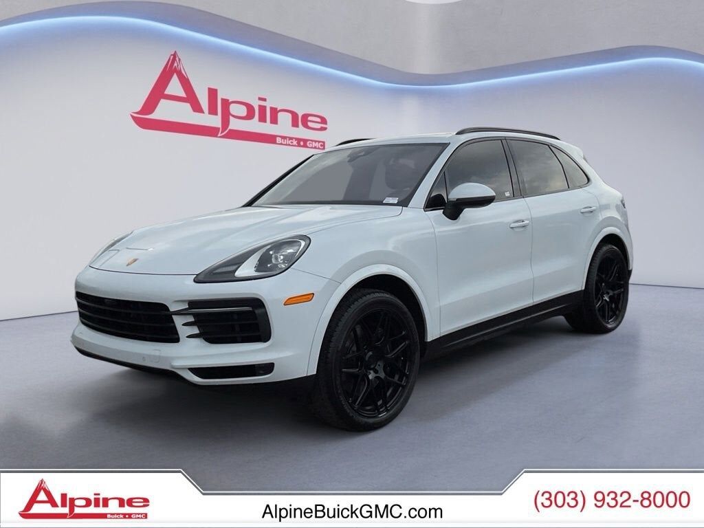 2022 PORSCHE Cayenne