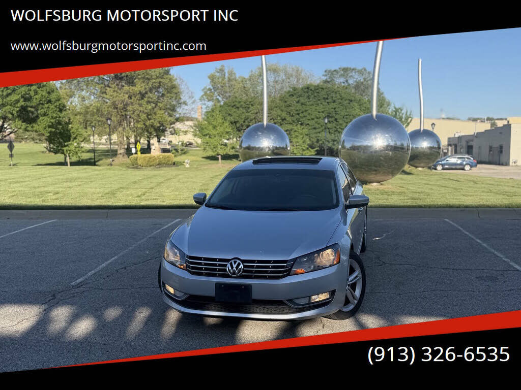 2015 VOLKSWAGEN Passat