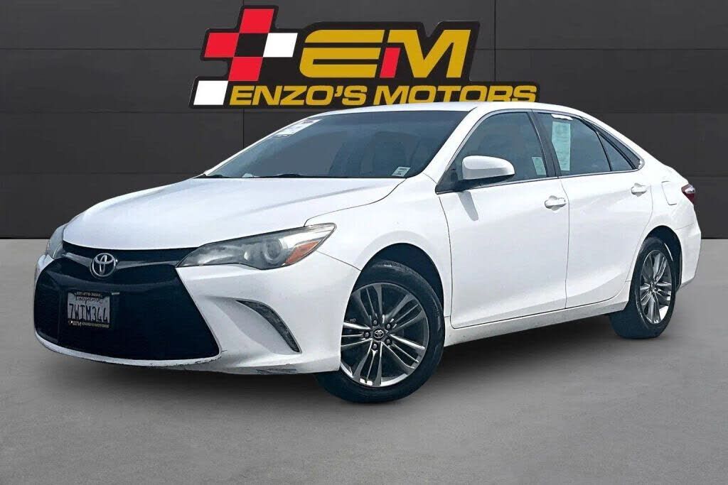 2017 TOYOTA Camry