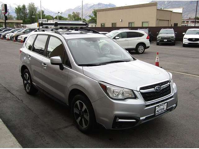 2017 SUBARU Forester