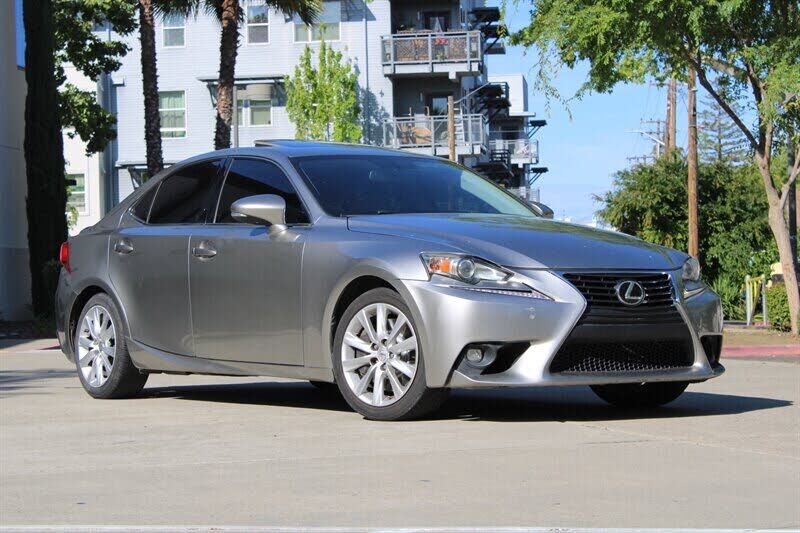2016 LEXUS IS