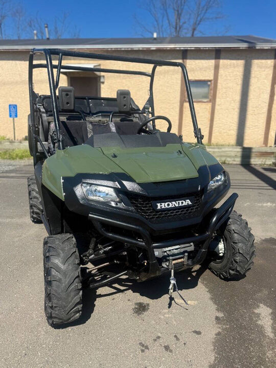 2016 HONDA Pioneer