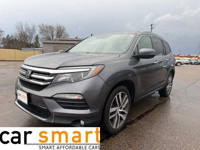 2017 HONDA Pilot