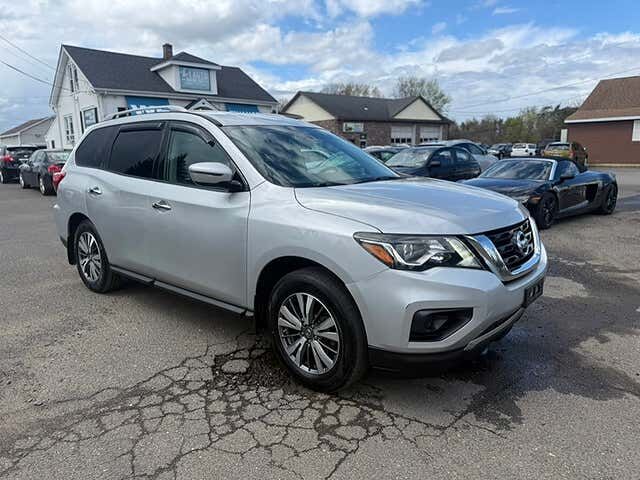 2017 NISSAN Pathfinder